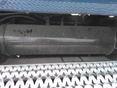 Peterbilt 587 Left Air Tank