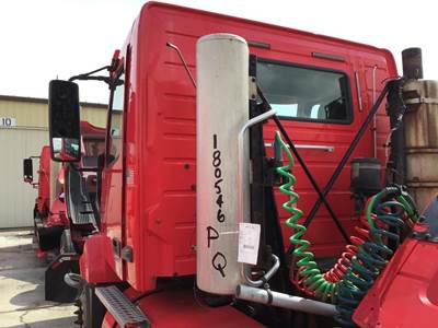 Volvo VNL Left Air Tank