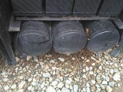 Volvo VNL Left Air Tank