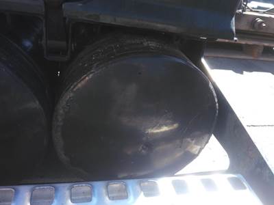 Volvo VNL Left Air Tank