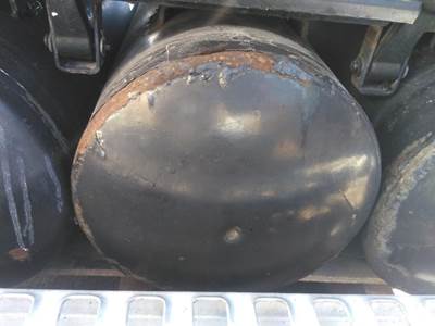 Volvo VNL Left Air Tank