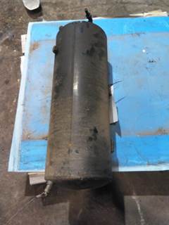 Volvo VNL Left Air Tank