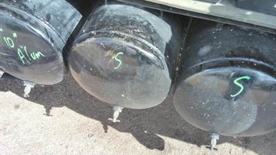 Volvo VNL Left Air Tank