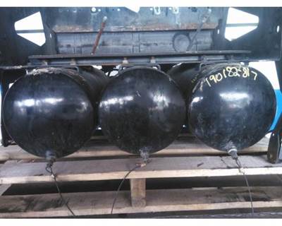Volvo VNL Left Air Tank