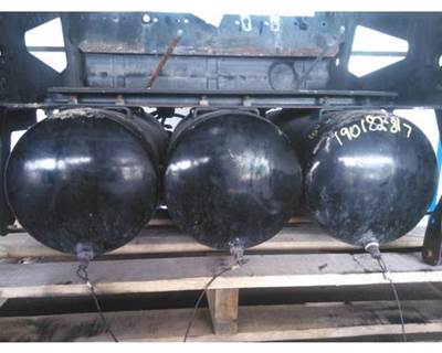 Volvo VNL Left Air Tank