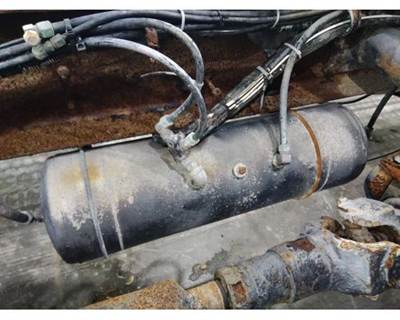 Western Star 5900 Left Air Tank