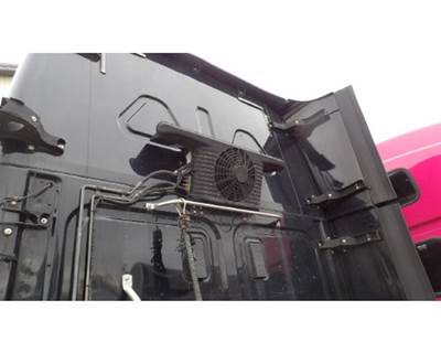 Freightliner Cascadia 125 Auxiliary A/C