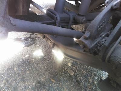 Detroit DA-F-12.5-3 Front Axle Assembly