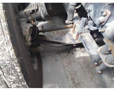 Detroit DA-F-13.3-3 Front Axle Assembly
