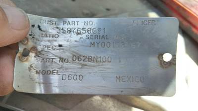 Eaton-Spicer D-600 Front Axle Assembly