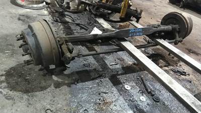 Eaton-Spicer E1202I Front Axle Assembly