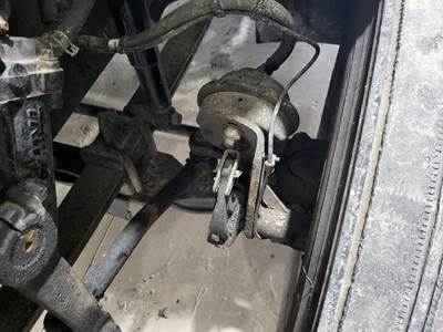 Detroit DA-F-12.5-3 Front Axle Assembly