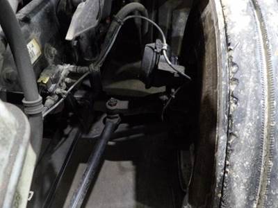 Detroit DA-F-13.3-3 Front Axle Assembly