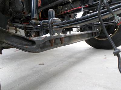 Detroit DA-F-13.3-3 Front Axle Assembly