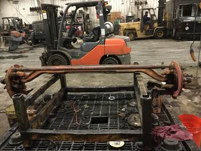 GMC TopKick C7000 Front Axle Assembly