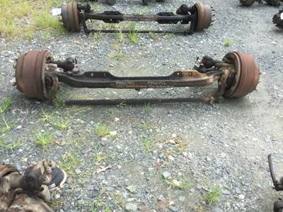 GMC TopKick C7000 Front Axle Assembly