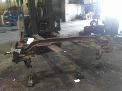 GMC TopKick C7000 Front Axle Assembly