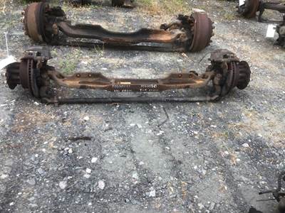 Eaton-Spicer D-700 Front Axle Assembly
