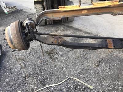 Mack CH613 Front Axle Assembly
