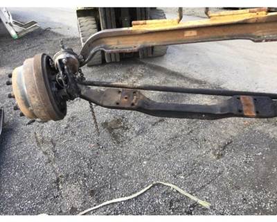 Mack CH613 Front Axle Assembly