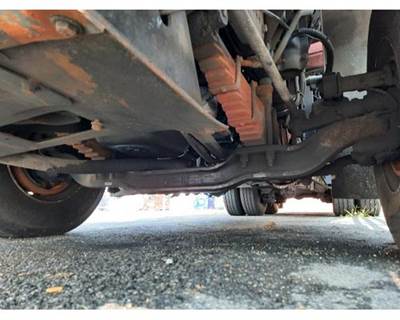 Mack FXL 18 Front Axle Assembly