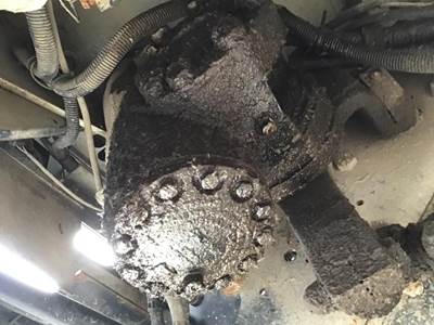 Mack 3QHF545P2 Front Axle Assembly