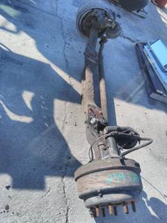 Mack Front Axle Assembly for a Mack CANNOT BE IDENTIFIED