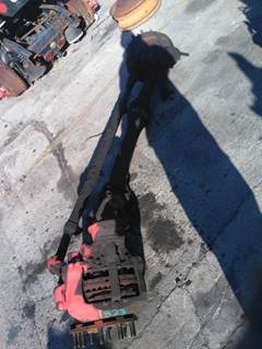 Mack Front Axle Assembly for a Mack CANNOT BE IDENTIFIED