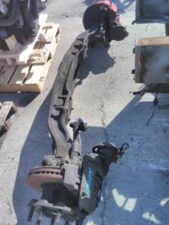 Mack Front Axle Assembly for a Mack CANNOT BE IDENTIFIED