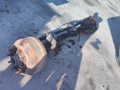 Mack Front Axle Assembly for a Mack CANNOT BE IDENTIFIED