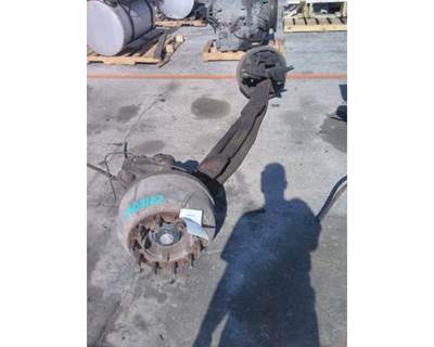 Mack Front Axle Assembly for a Mack CANNOT BE IDENTIFIED