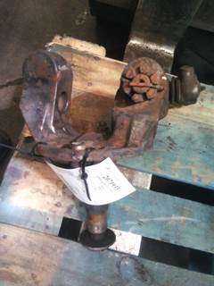 Spicer 081SK139 Right Front Axle Assembly