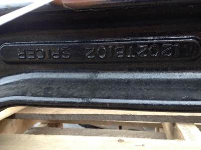 Eaton-Spicer E1002XW Front Axle Assembly