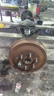 GMC 1500 SILVERADO (99-CURRENT) Rear Axle Assembly for a GMC 10 BOLT