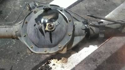 GMC 1500 SILVERADO (99-CURRENT) Rear Axle Assembly for a GMC 10 BOLT
