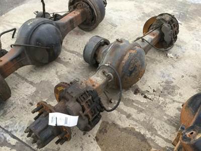 Eaton-Spicer 17060S Rear Axle Assembly