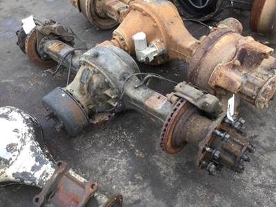 Eaton-Spicer 17060S Rear Axle Assembly