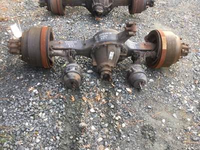 Eaton-Spicer 17060S Rear Axle Assembly
