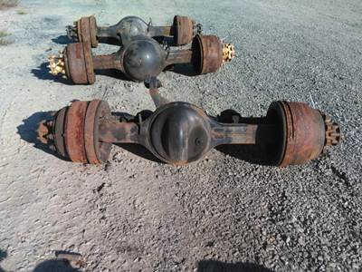 Eaton-Spicer 17060S Rear Axle Assembly