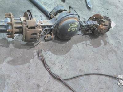 Eaton-Spicer 17060S Rear Axle Assembly