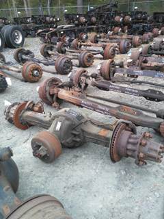 Eaton-Spicer 17060S Rear Axle Assembly