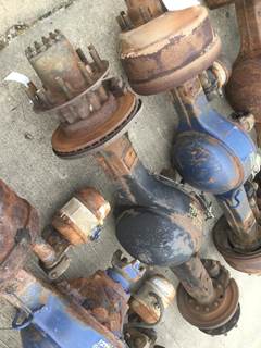 Eaton-Spicer 19060S Rear Axle Assembly