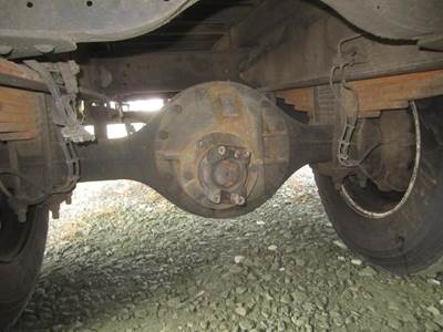 Eaton-Spicer 19060S Rear Axle Assembly