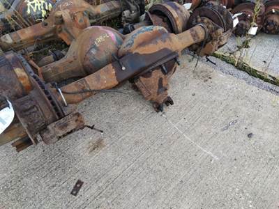 Eaton-Spicer 19060S Rear Axle Assembly