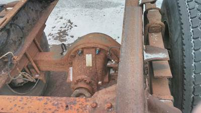 Eaton-Spicer 19060S Rear Axle Assembly