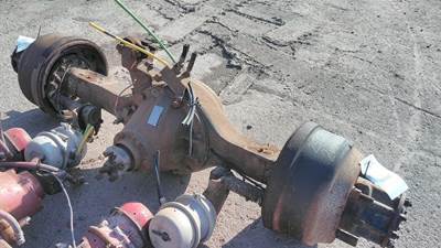 Eaton-Spicer 21060D Rear Axle Assembly