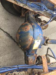 Eaton-Spicer 21060S Rear Axle Assembly