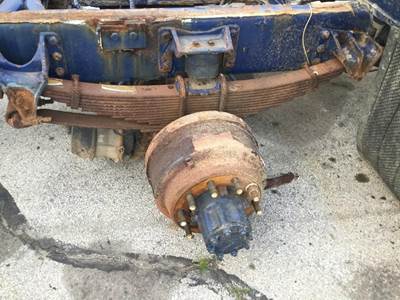 Eaton-Spicer 21060S Rear Axle Assembly