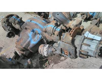 Eaton-Spicer D46170D Rear Axle Assembly