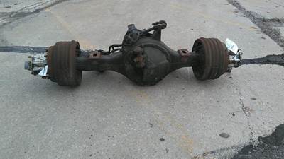 Eaton-Spicer DS402P Rear Axle Assembly